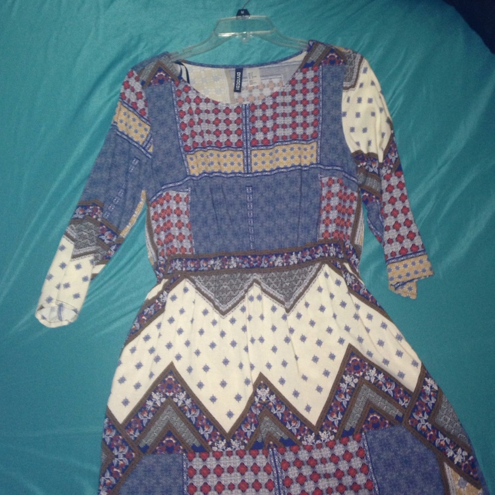 Patterned dress NWOT