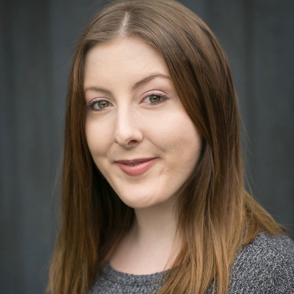 Meet your Posher, Holly - Picture 1 of 1