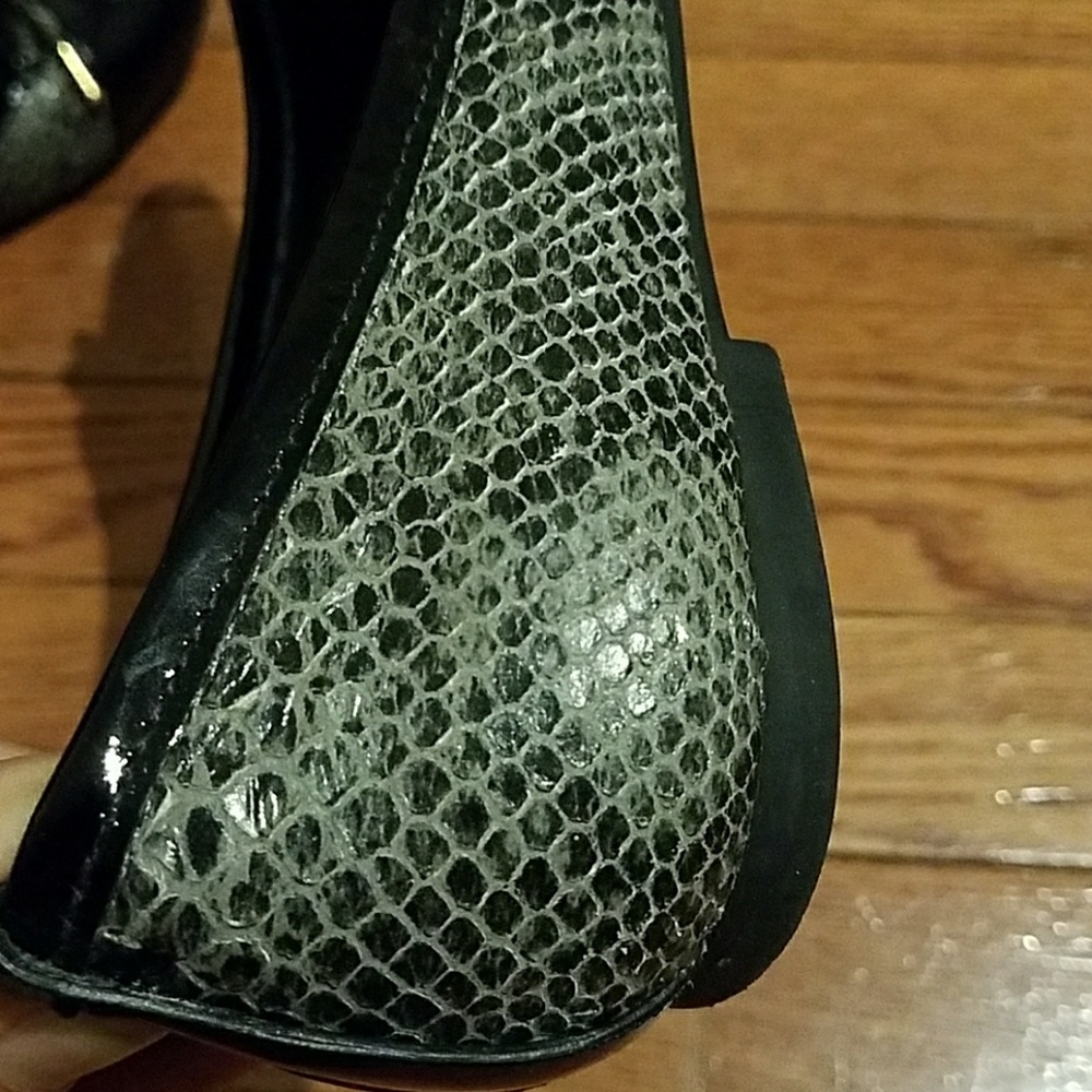 Snake skin Tory Burch Flats - Picture 2 of 8