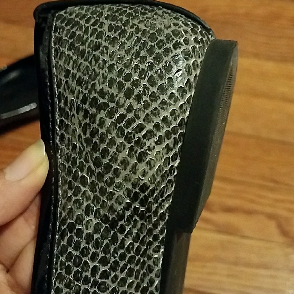 Snake skin Tory Burch Flats - Picture 3 of 8