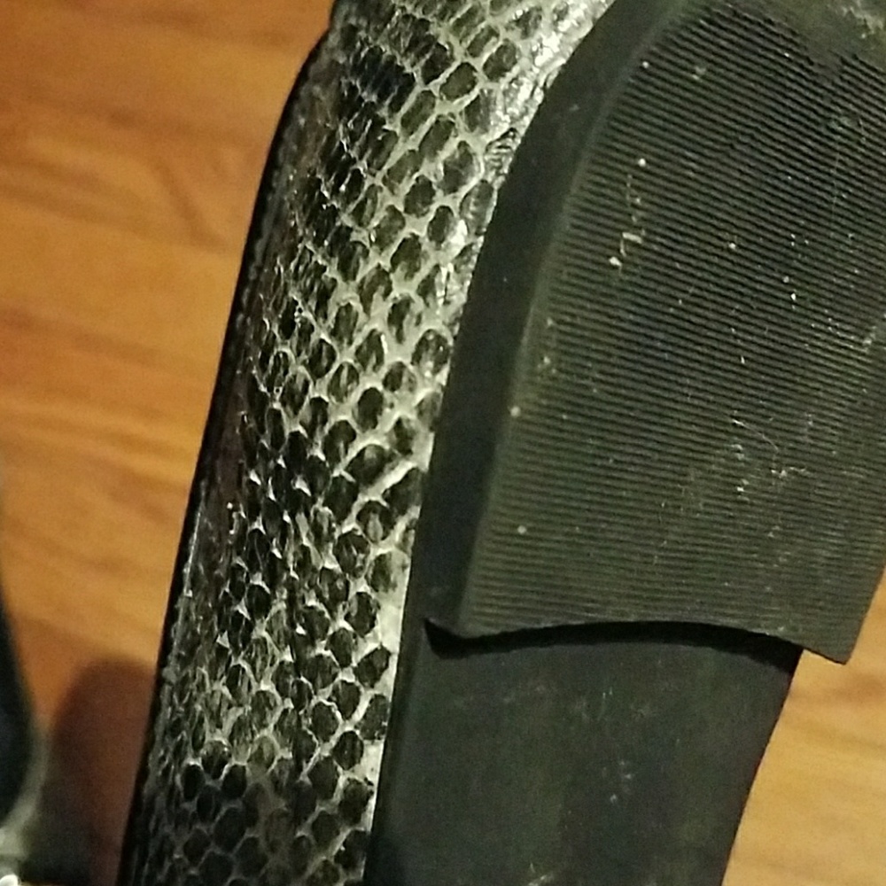 Snake skin Tory Burch Flats - Picture 7 of 8