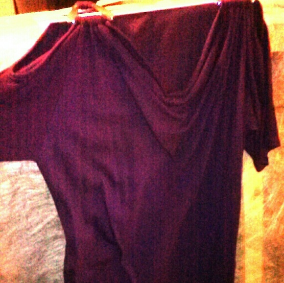 Tops - Picture 4 of 4