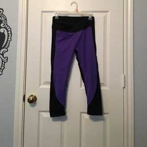 Fabletics Crop Leggings