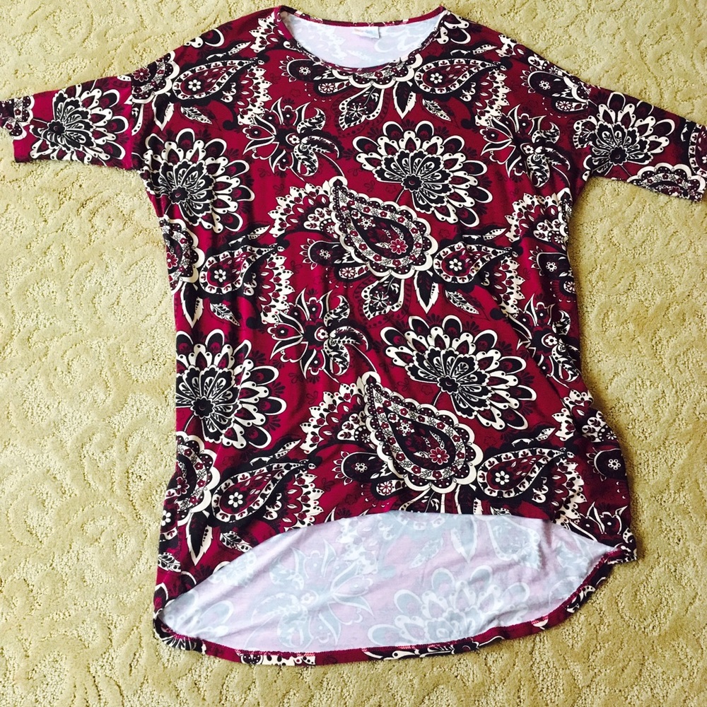 LuLaRoe Irma tunic.