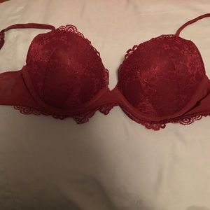 Red lace detailing push up bra-32D