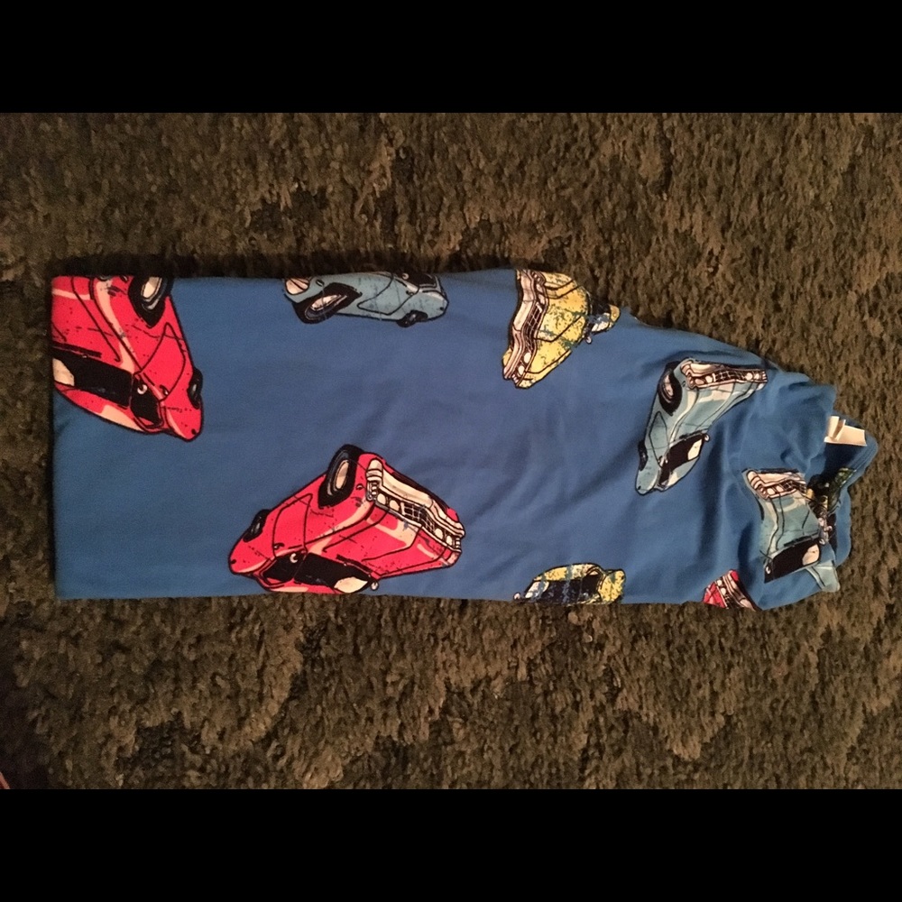 Lularoe Os leggings cars!