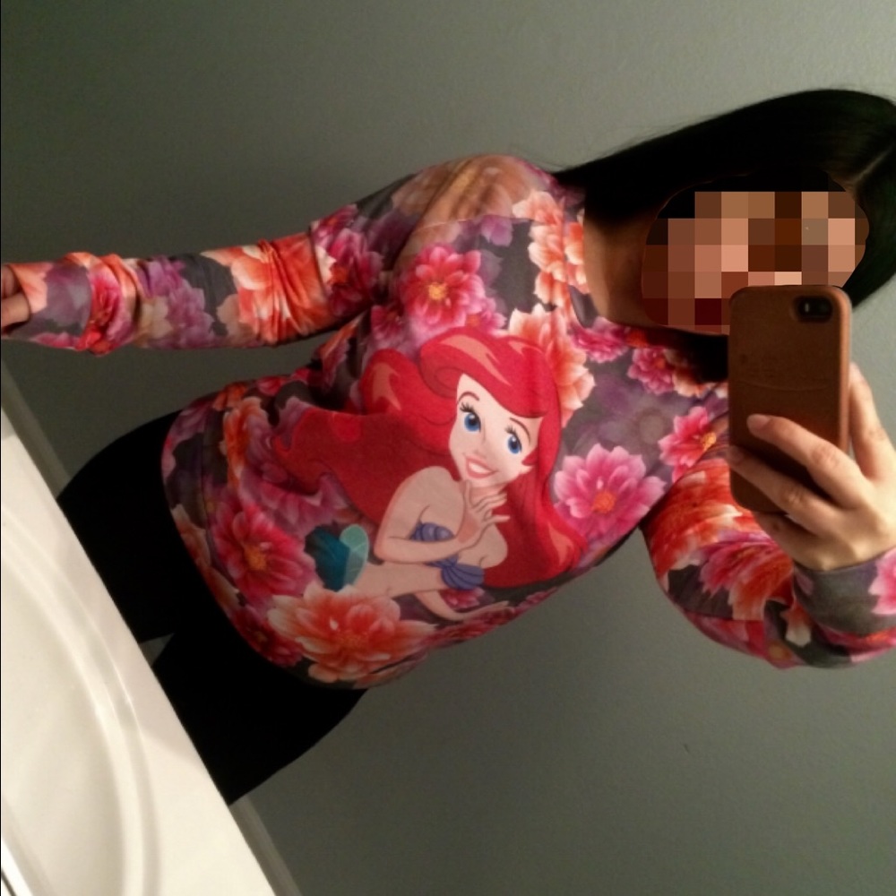 Disney Ariel Pullover 🐚