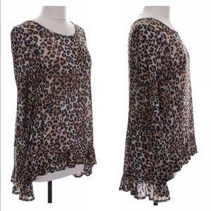 LIGHTWEIGHT BEAUTIFUL ANIMAL PRINT TOP
