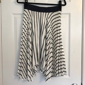 Zara pleated knee high skirt
