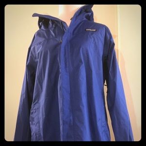 Patagonia Women's Blue Rain Jacket - Size L