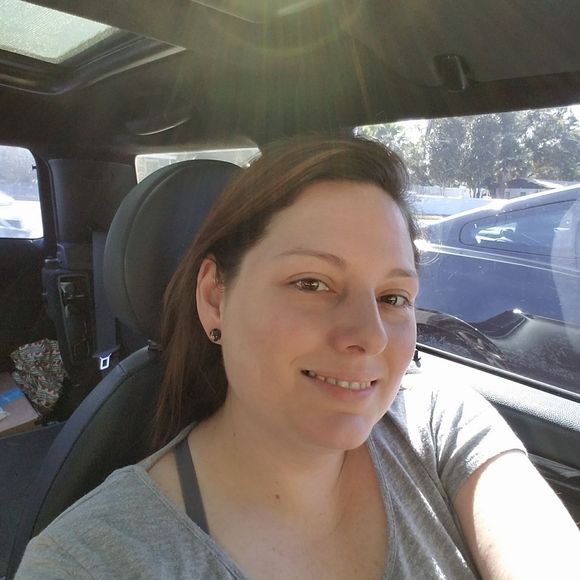 Meet your Posher, Brooke - Picture 1 of 1