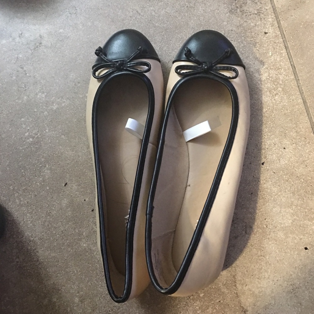 Ballet flats