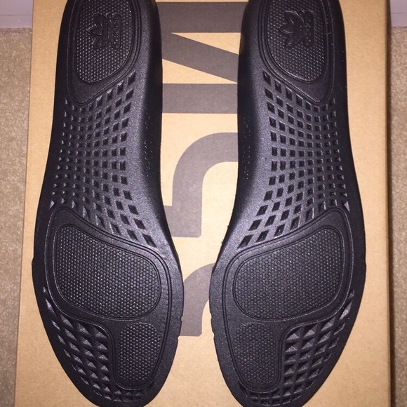 Yeezy V2 Black and White Sneakers