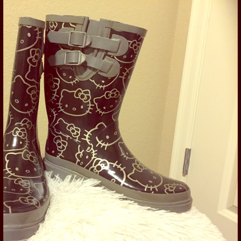 Hello Kitty Rainboots