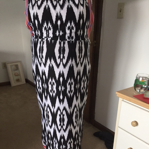 Beautiful maxi - Picture 6 of 8