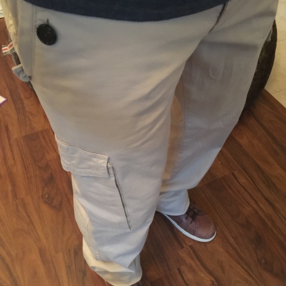 Burberry Cargo khakis. Perfect condition! - Picture 1 of 4