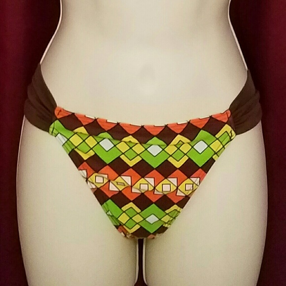 Billabong 2 Pierce Swimsuit - Picture 4 of 4