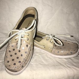 G.H. Bass & Co boat shoes sz. 6.5
