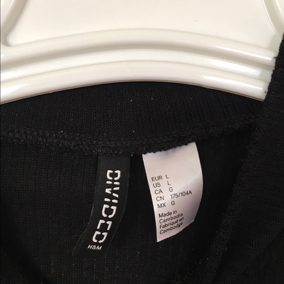 Black turtleneck - Picture 3 of 3