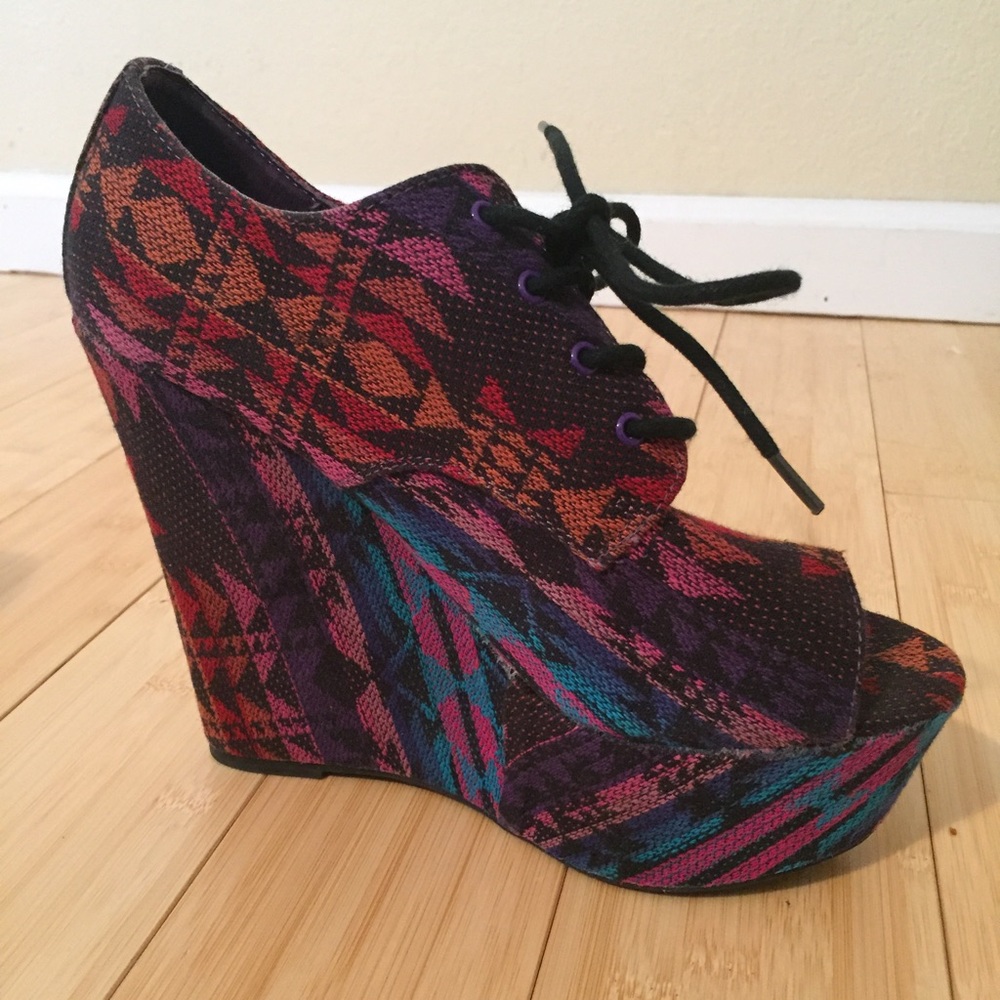 Steve Madden wedges