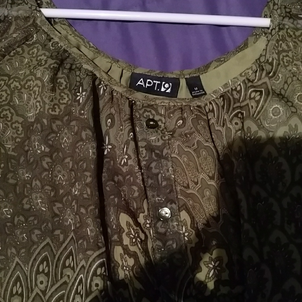 Shirt - Picture 3 of 3