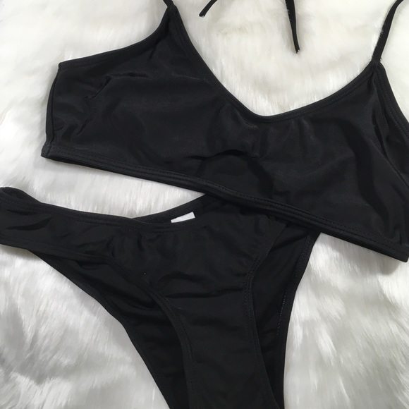 BOGO50% Black keyhole halter bikini - Picture 3 of 5