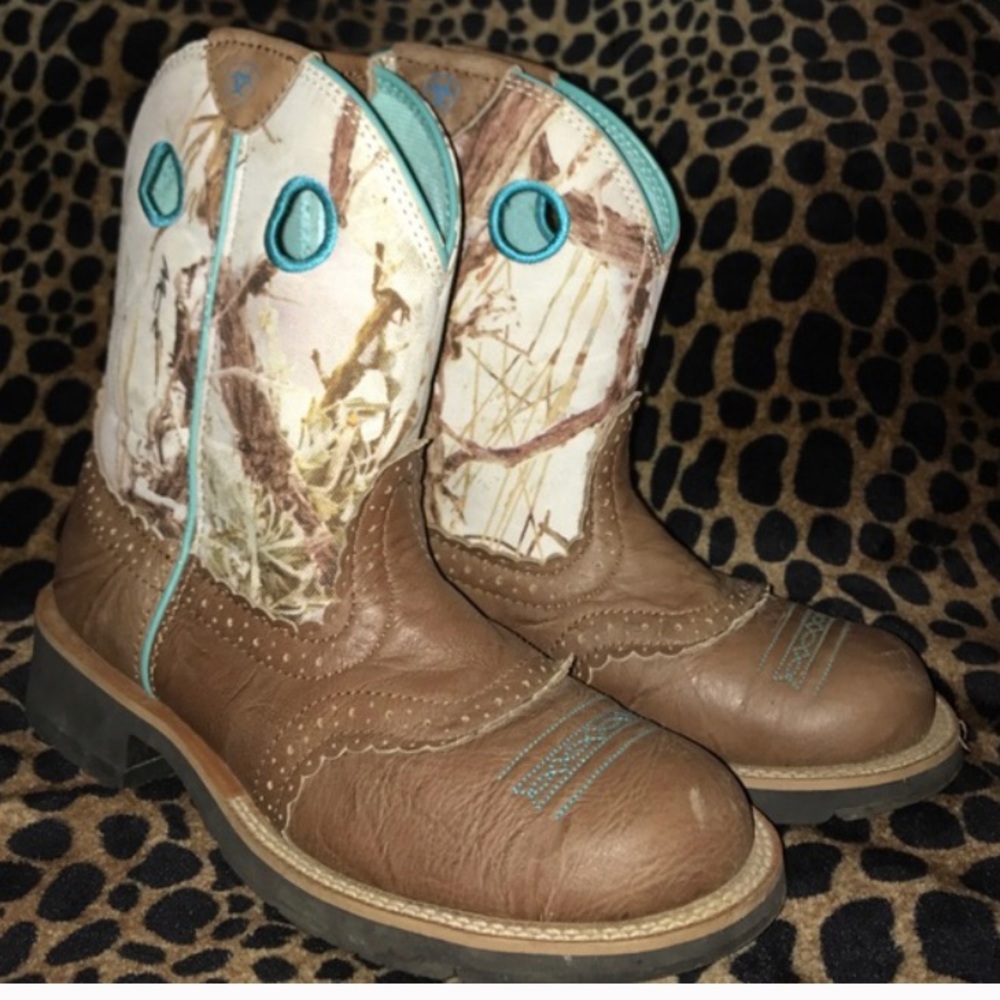 Snow camo Ariat boots