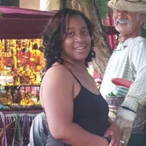 Meet your Posher, Beverly