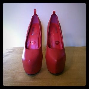 RedKiss Nicole Size 7