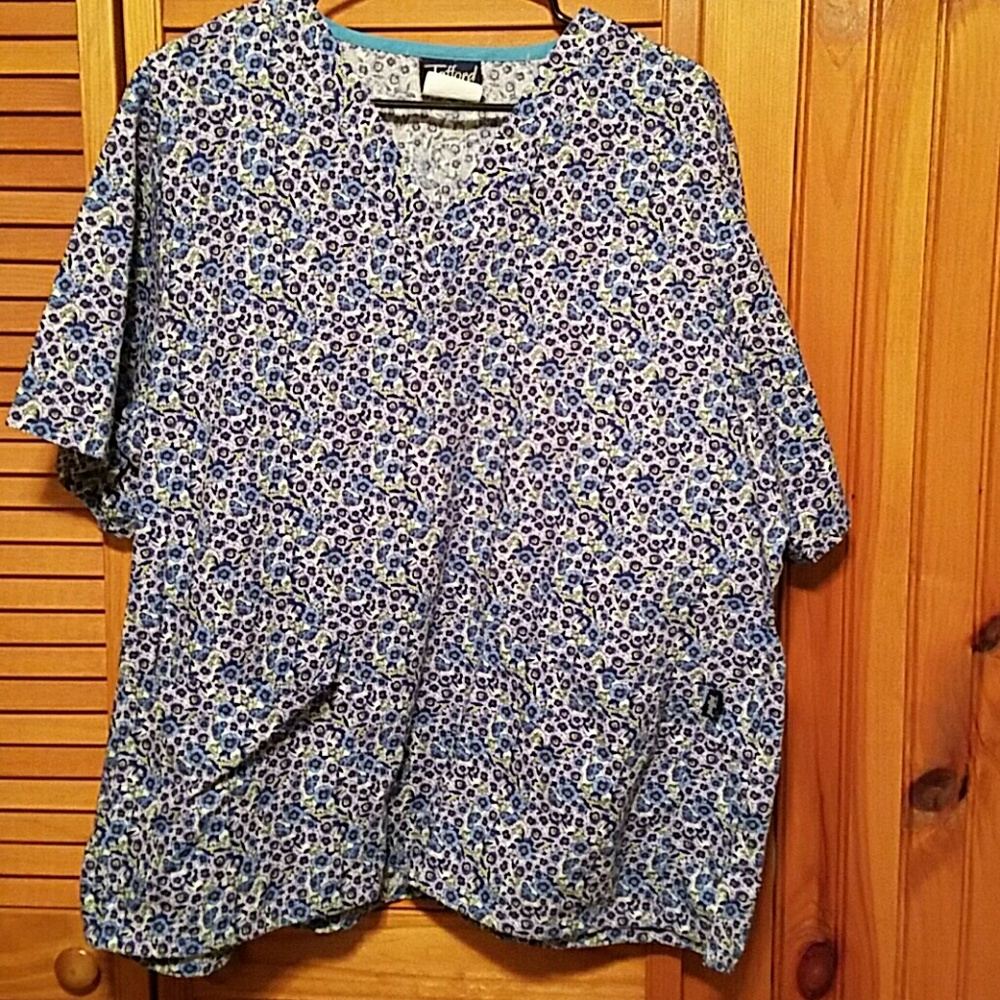 Tafford Brand scrub top