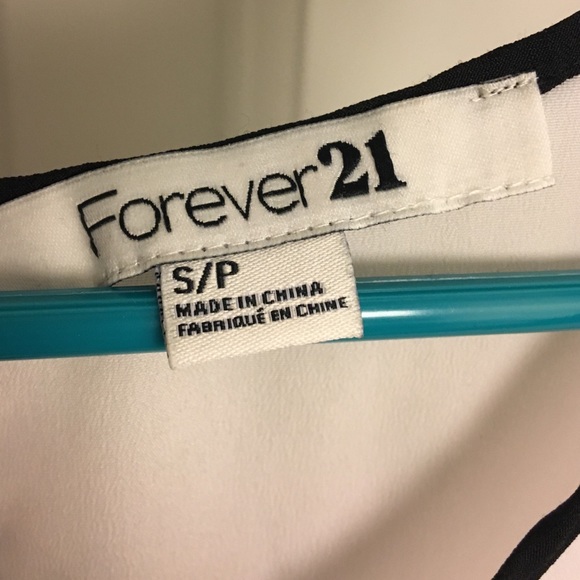 High-low Top - Picture 3 of 3