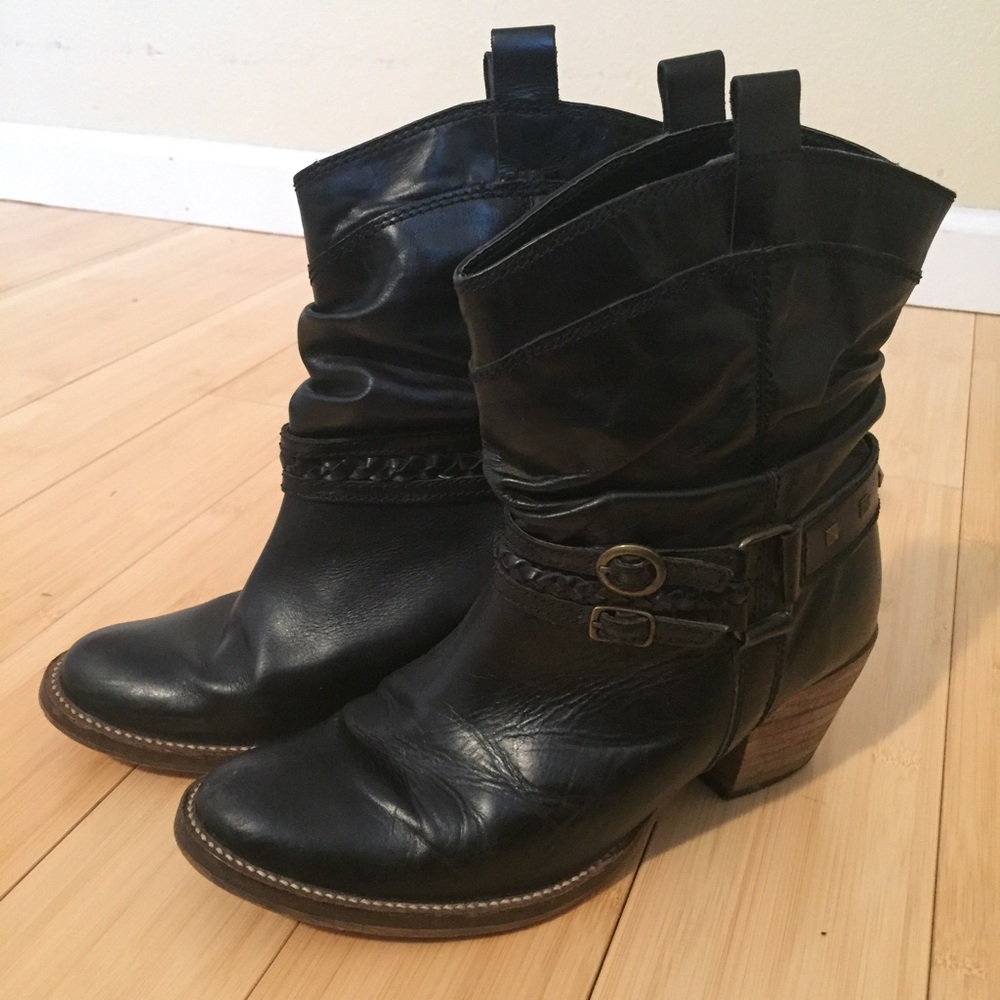 Steve Madden booties