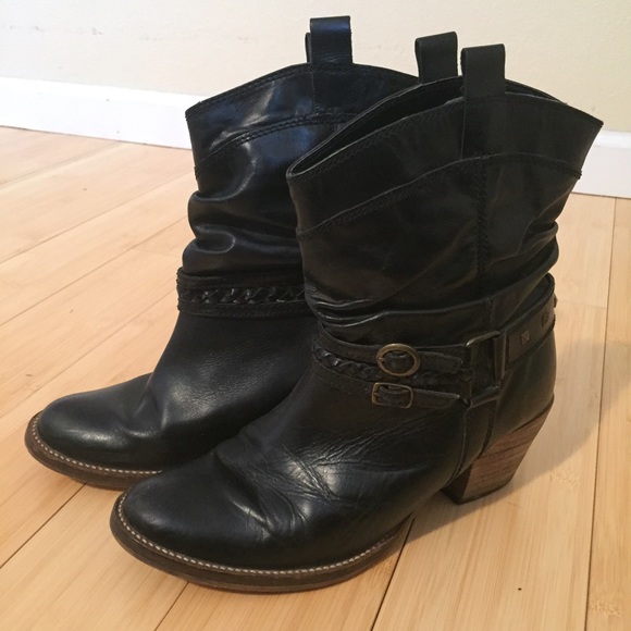 Steve Madden booties - Picture 1 of 4