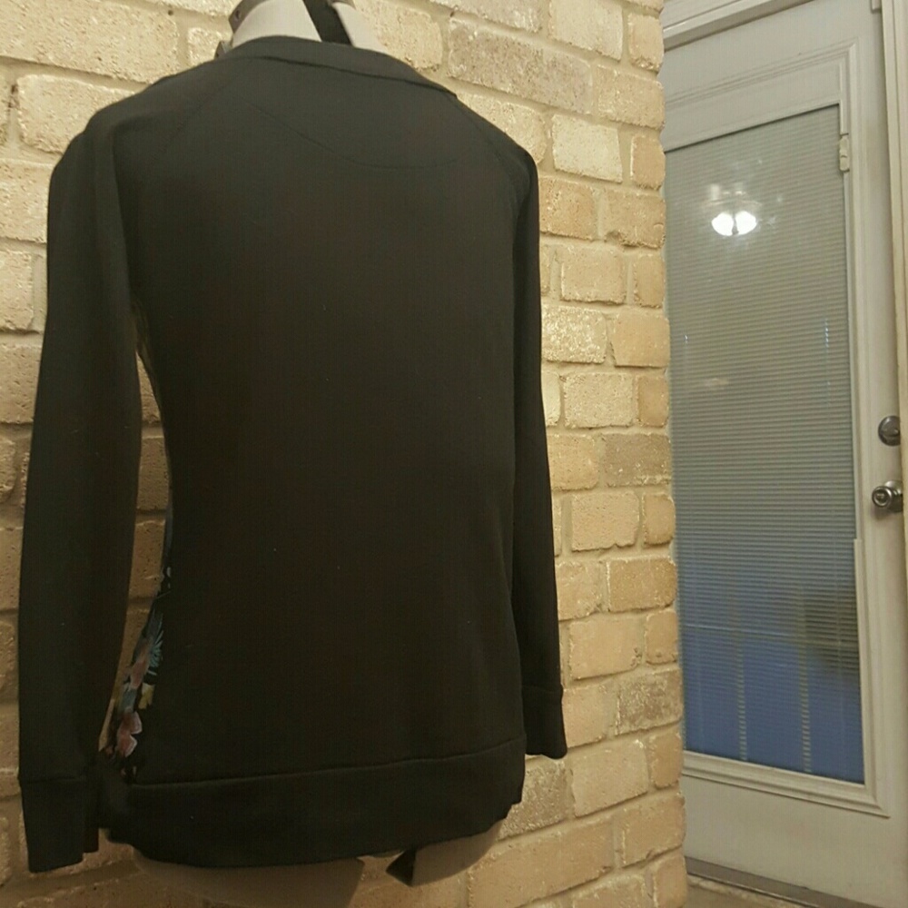 Sweater - Picture 2 of 3