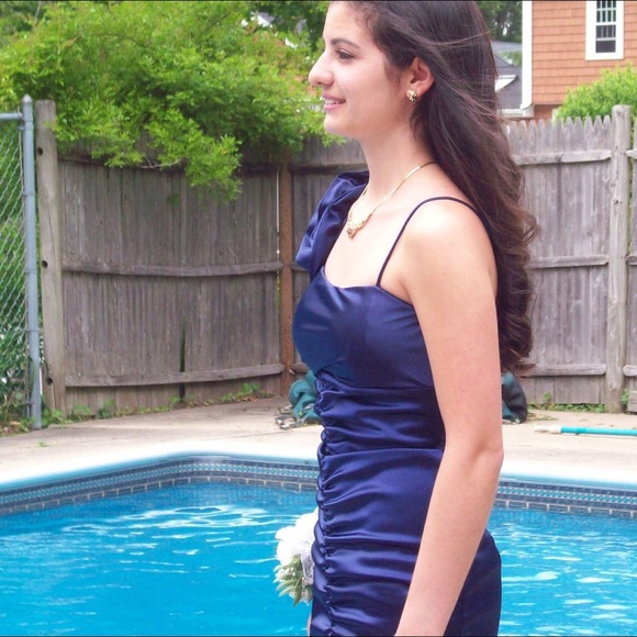Prom Dress - Picture 2 of 4
