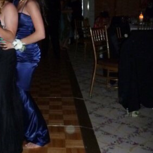 Prom Dress - Picture 3 of 4