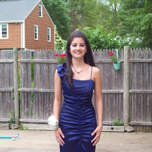 Prom Dress - Picture 4 of 4