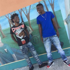 Meet your Posher, Lee