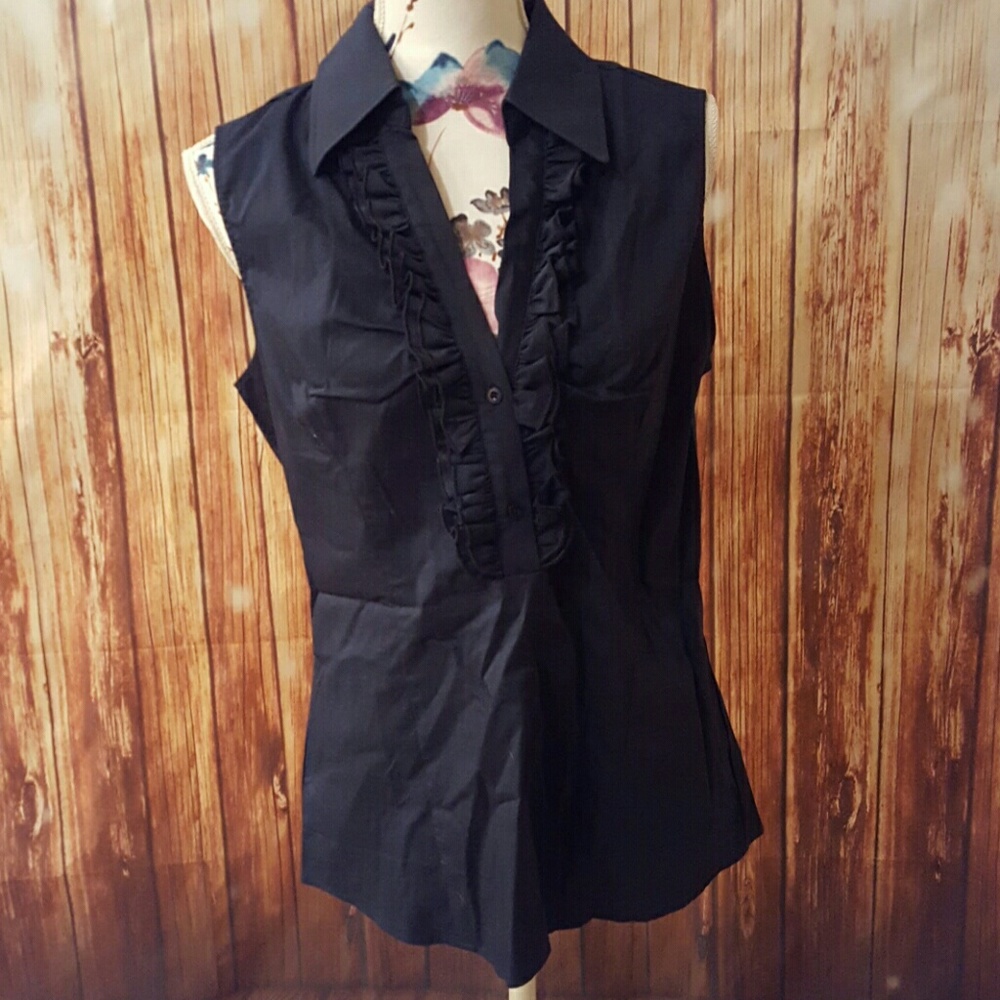 *REDUCED* Brand new with tags ruffle front tank