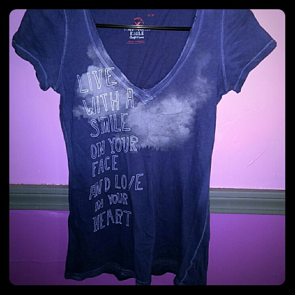 AE short sleeve v neck