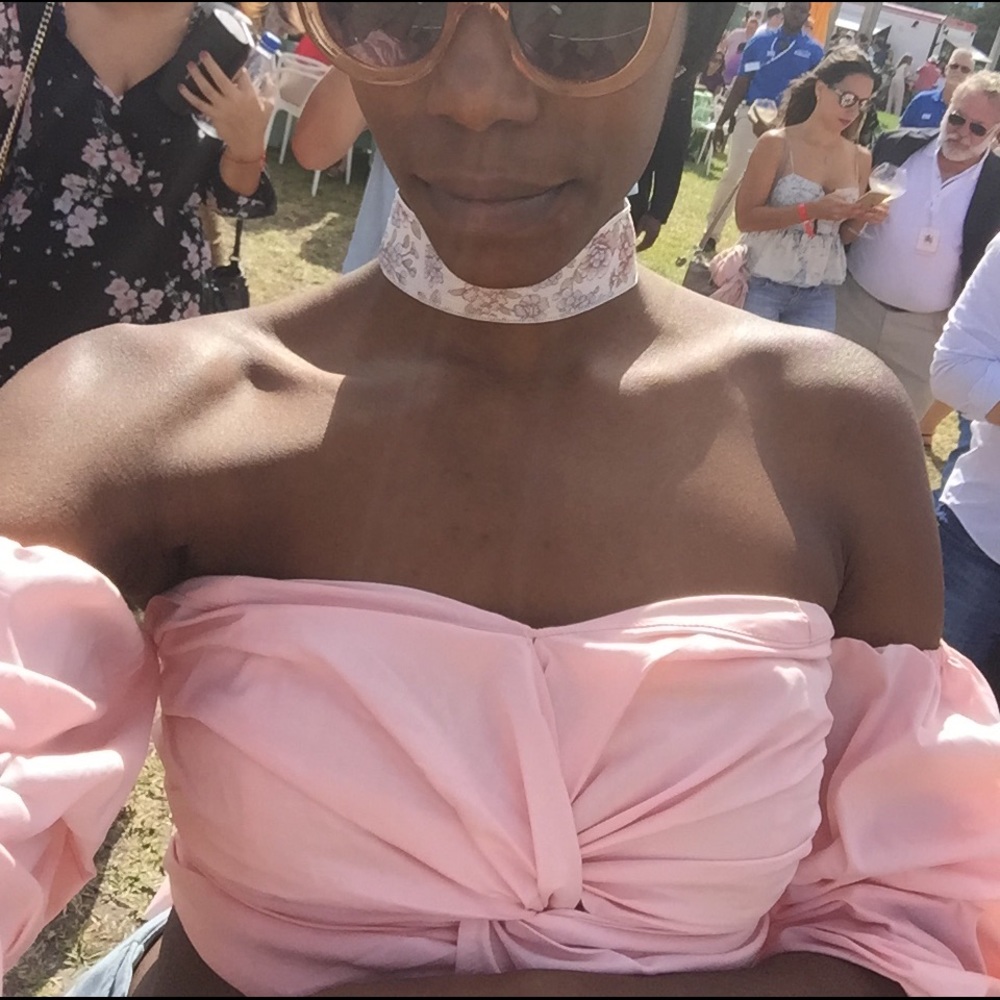 Blush bandeau ruffle top + Floral Choker!! 😻