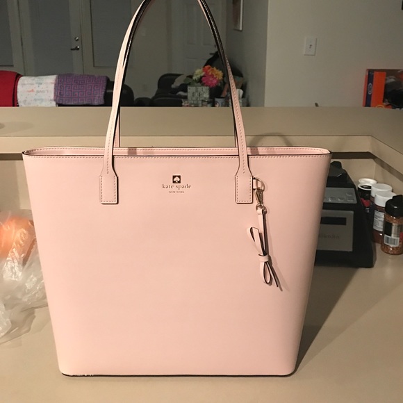 kate spade Handbags - Brand new Kate spade never used