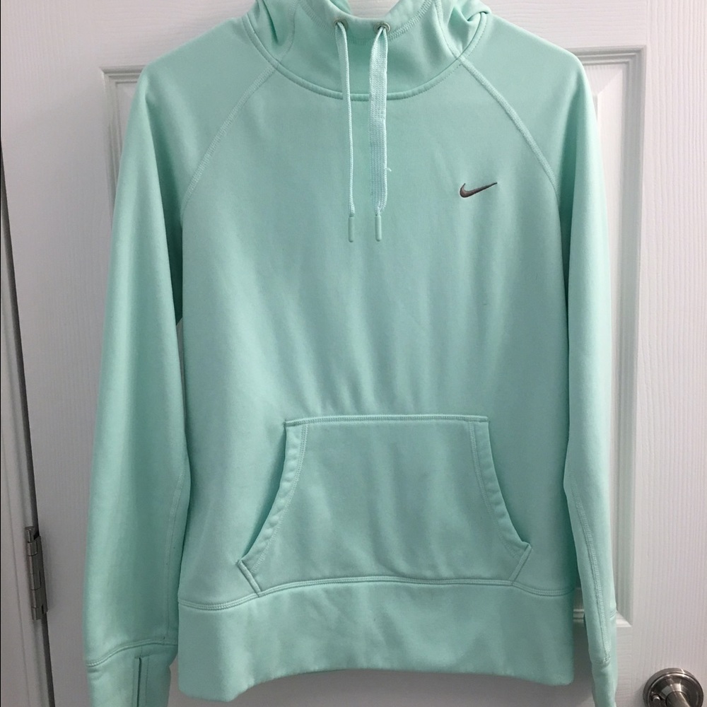 nike sweatshirt