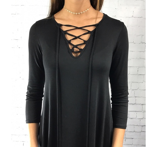 Ava Lace Up Top - Picture 4 of 6