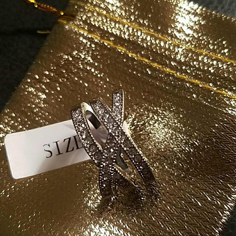 Size 9 Ladies Ring