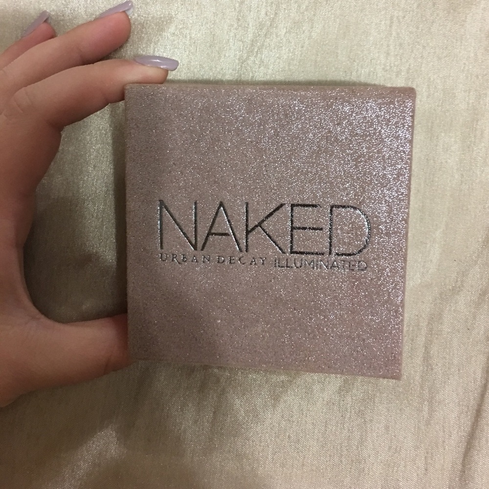 Naked UD illuminated highlighter W/ brush.
