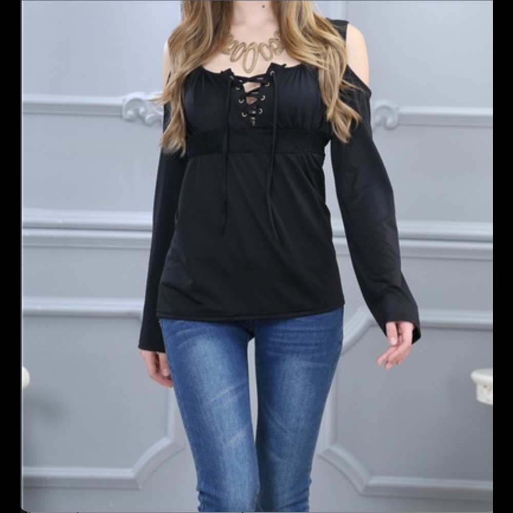 Casual long sleeve V-neck top