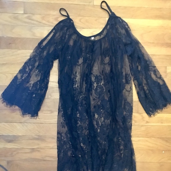 Black lace open shoulder boho coverup/dress - Picture 7 of 8