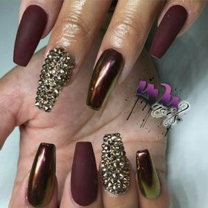 Meet your Posher, Flora