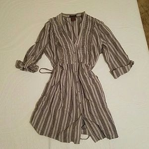Quarter sleeve dress